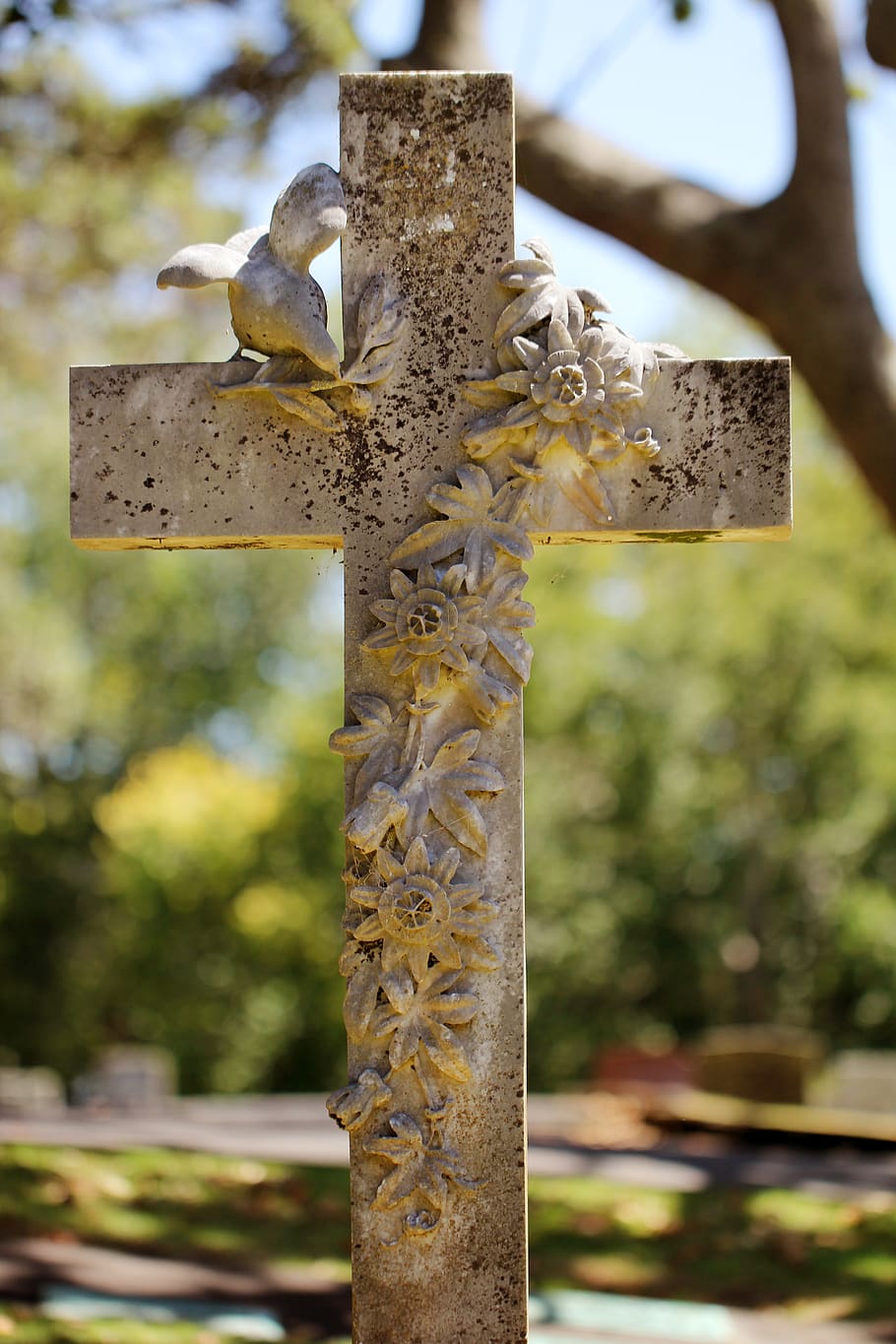 brown cross illustration, focus on foreground, belief, spirituality HD wallpaper