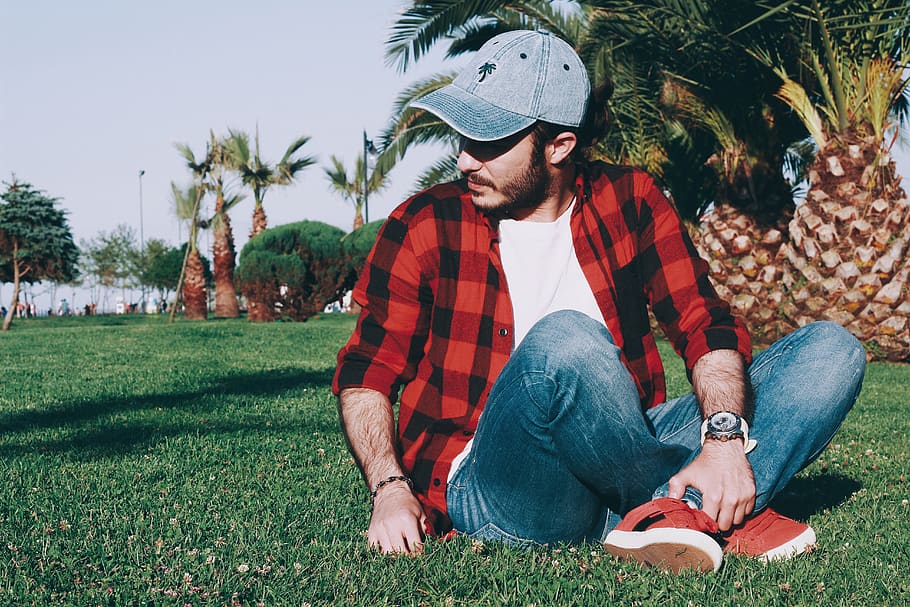 plant, grass, real people, casual clothing, young adult, lifestyles HD wallpaper