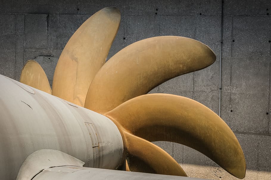 bananas, cherbourg, france, submarine, propeller, museum, concrete HD wallpaper