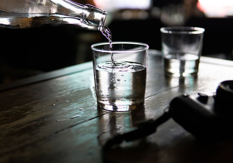 Clear Drinking Glass Filled With Water, beverage, bottle, pouring HD wallpaper