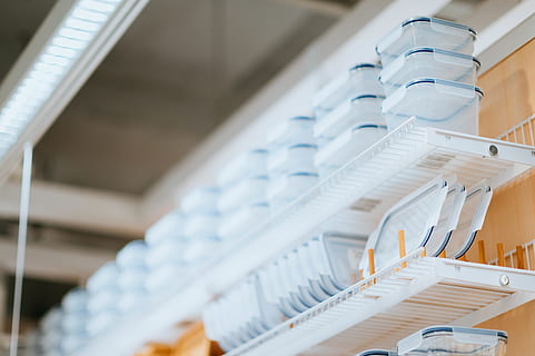 white plastic containers on rack, appliance, computer keyboard HD wallpaper