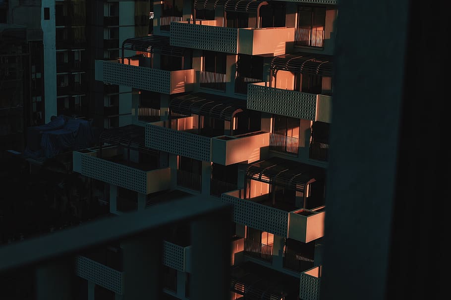 building, evening, sun, sunset, apartment, architecture, balcony HD wallpaper