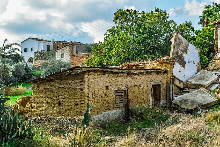 house, abandoned, building, decay, broken, dilapidated, shabby HD wallpaper
