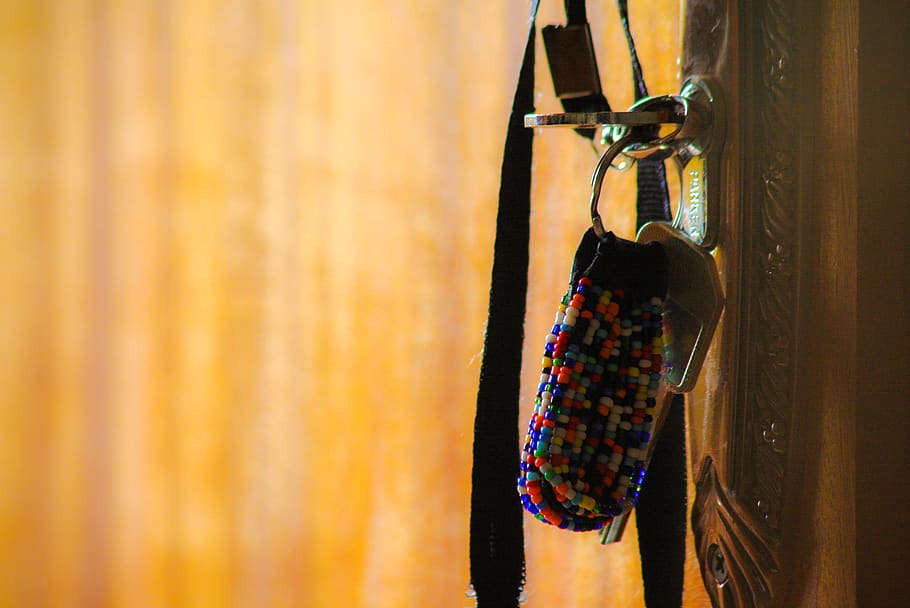 door, key, chain, open, enter, color, handle, craft, lock, beads, HD wallpaper