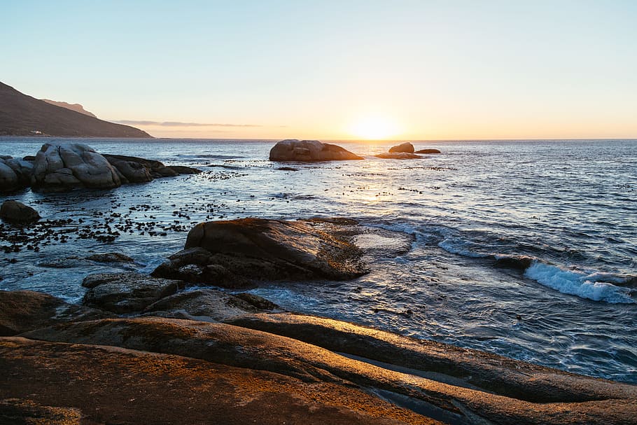 Sea Waves Crashing on Rocks, beach, clouds, dusk, evening, golden sunset HD wallpaper