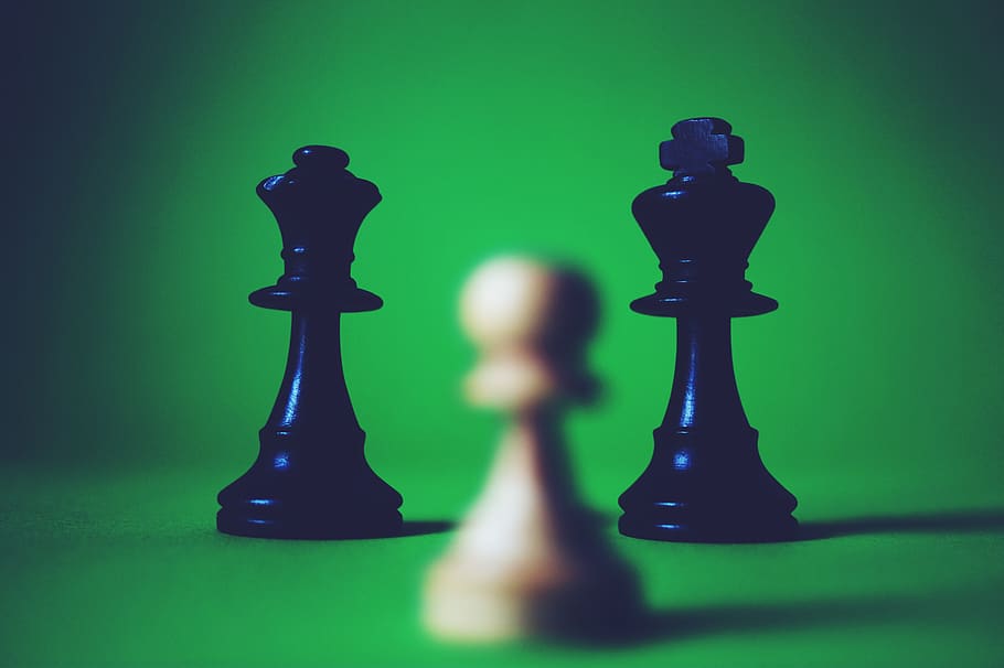 piece, chess, game, black, white, queen, contrast, sport, blur HD wallpaper