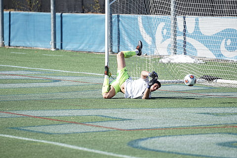 goalkeeper on field, sport, leisure activity, day, grass, clothing HD wallpaper