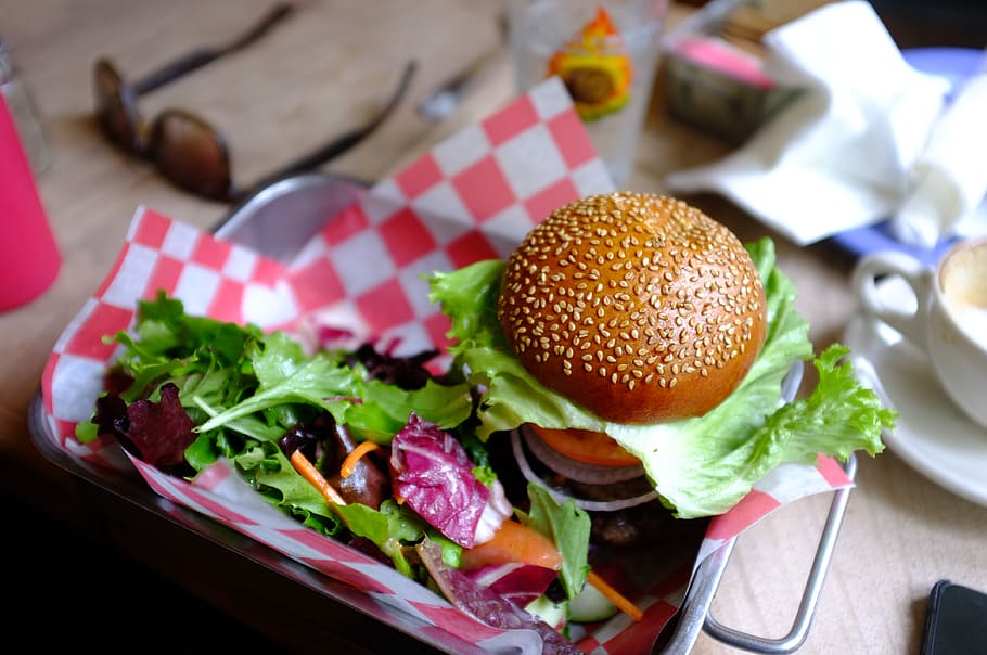 hamburger with tray, food and drink, ready-to-eat, fast food HD wallpaper