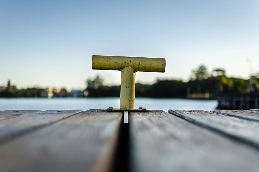 brazil, deck south park, bollard, yellow, shore, blured, selective