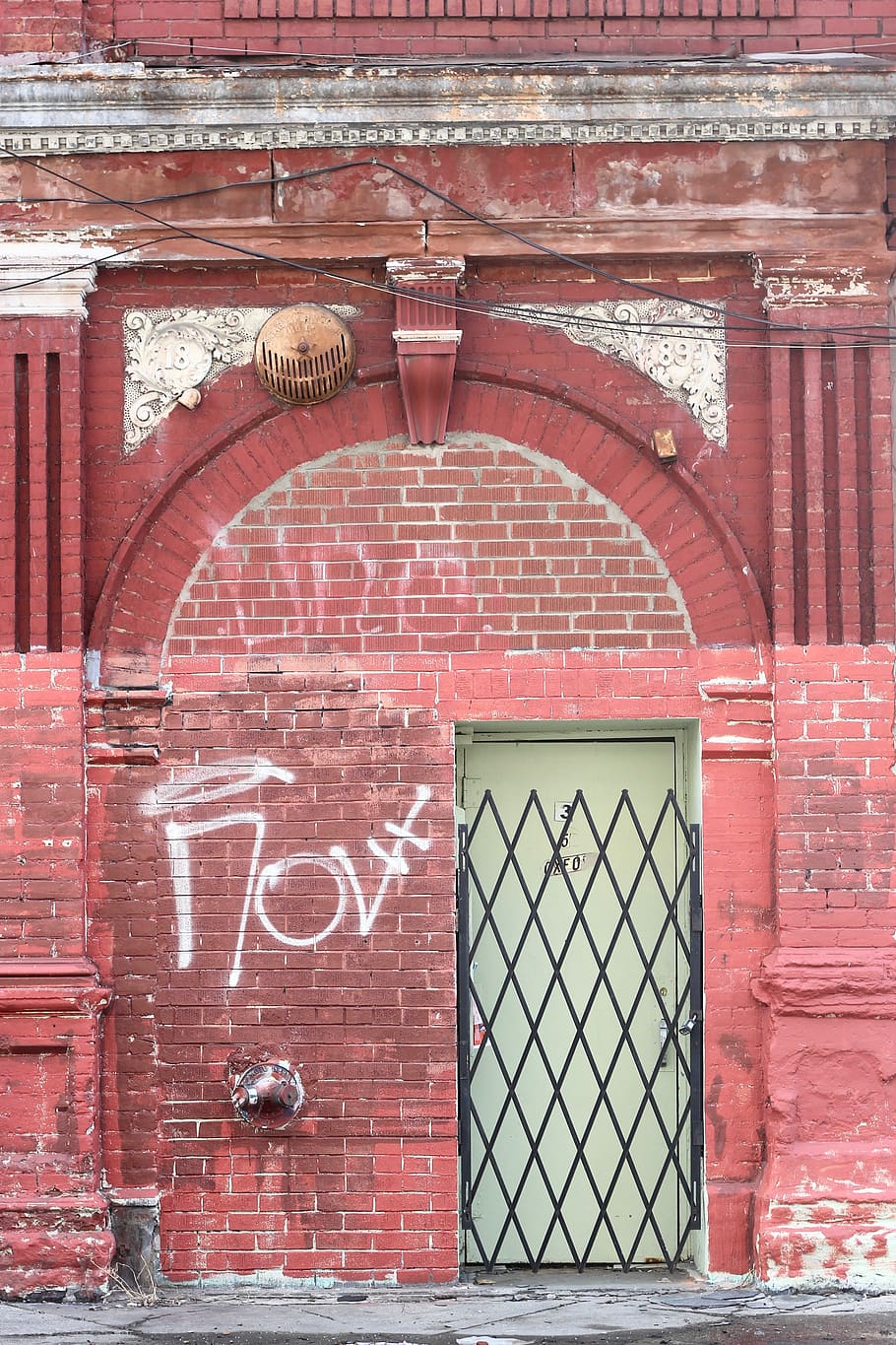 Closed White Door, architecture, brick wall, bricks, building HD wallpaper