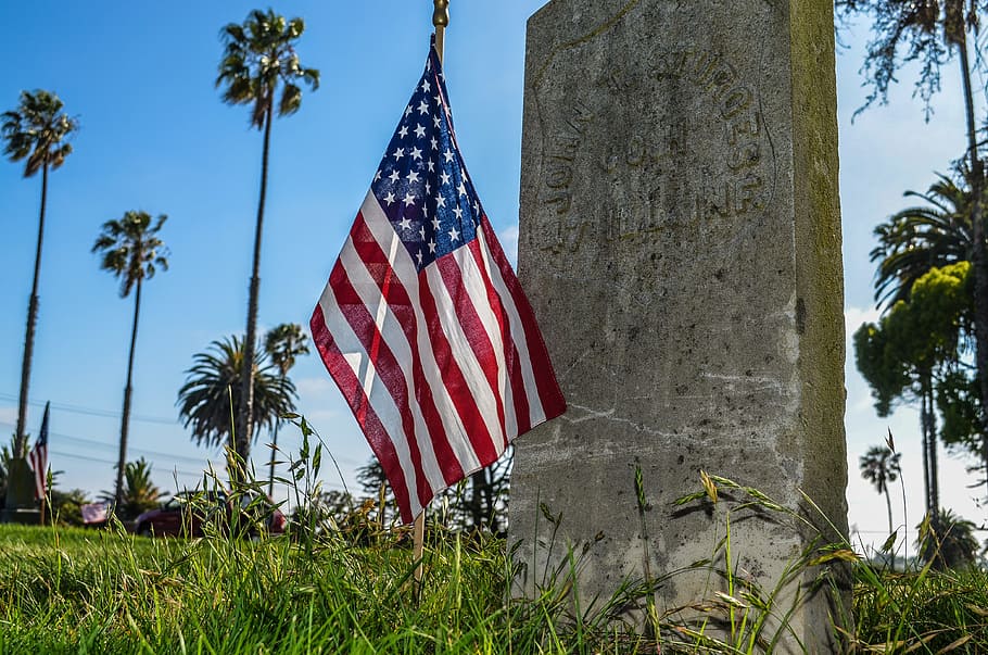 Us Flag, American flag, daylight, grass, grave, low angle shot HD wallpaper