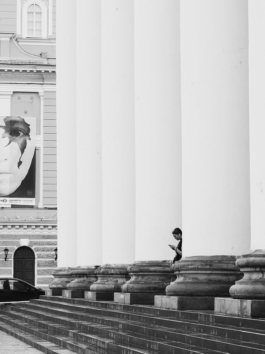 woman using smartphone, architecture, built structure, building exterior HD wallpaper
