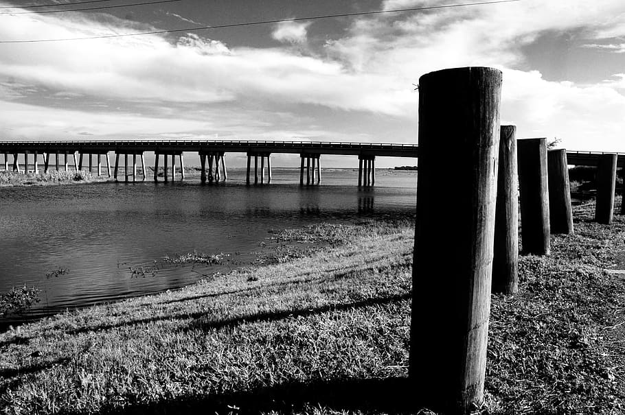 post, bridge, marsh, water, river, grass, sky, cloud - sky HD wallpaper