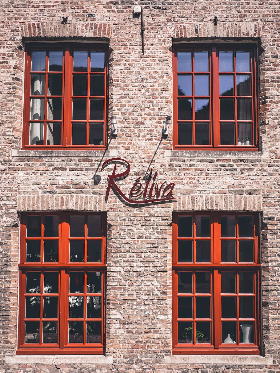 windows, house, building, wall, red, bricks, sign, signboard HD wallpaper