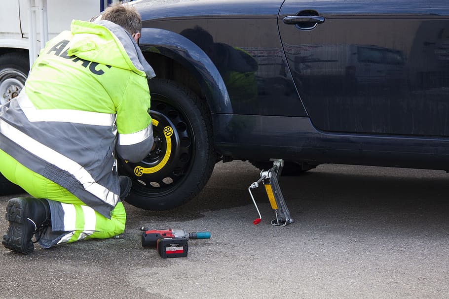 changing, fixing, flat, tire, human, activity, work, worker HD wallpaper