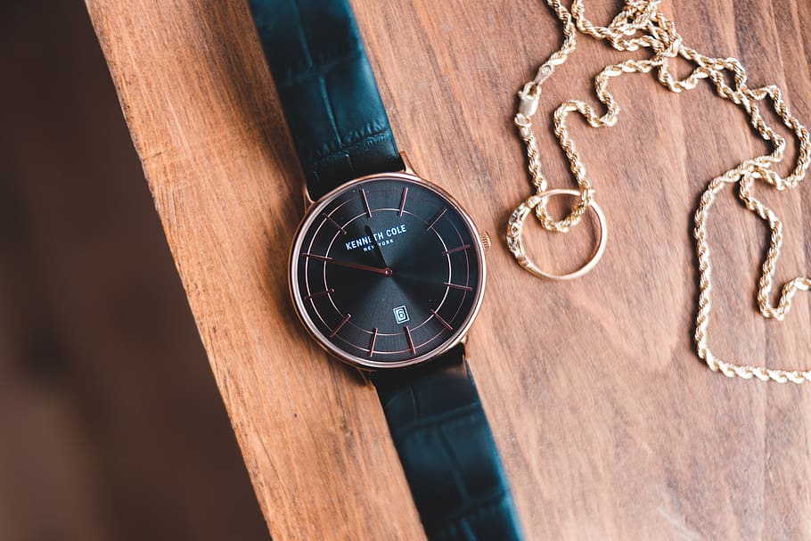 round black analog watch, wood - material, no people, close-up HD wallpaper