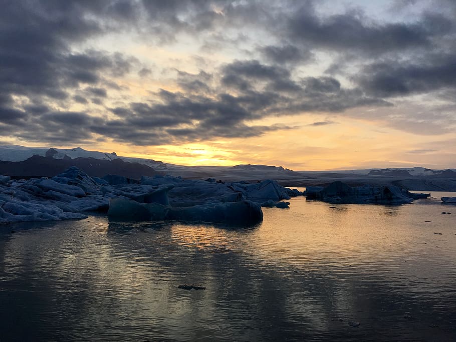 iceland, höfn í hornafirði, jökulsárlón - glacier lagoon | boat tours and cafe