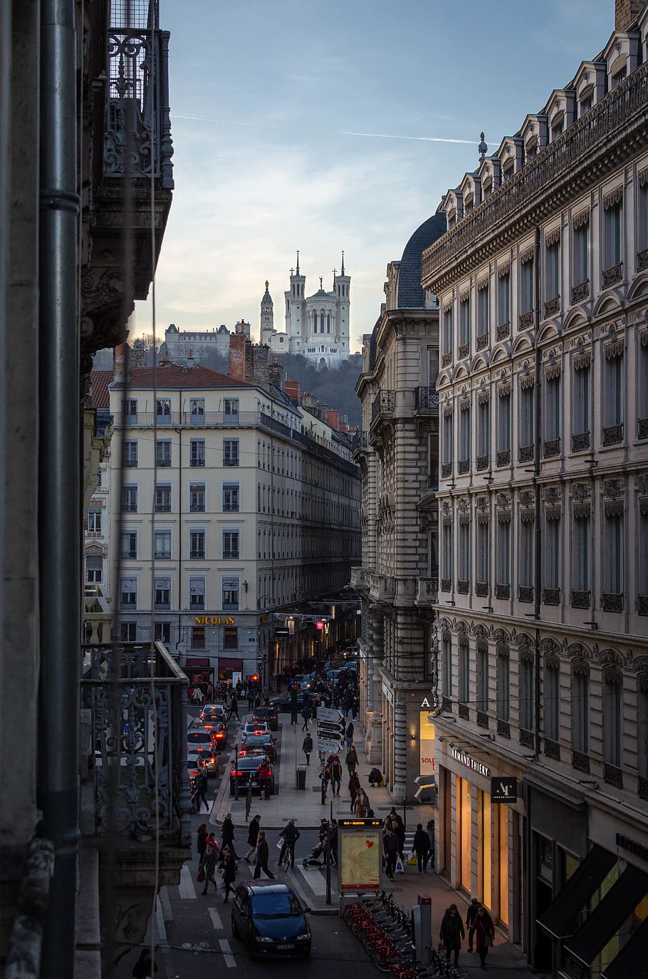 Wallpaper* City Guide Lyon (Wallpaper City Guides) - Harvard Book Store