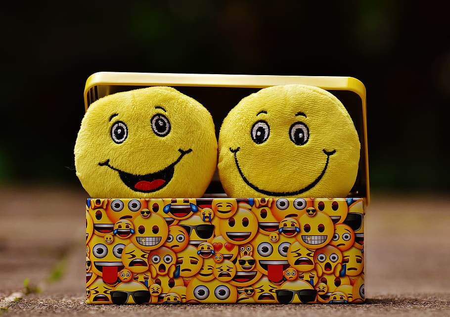 Two Yellow Emoji on Yellow Case, cheerful, color, cute, doll, HD wallpaper