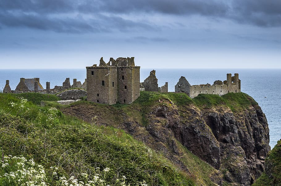 stayed castle, aberdeenshire, scotland, middle ages, places of interest