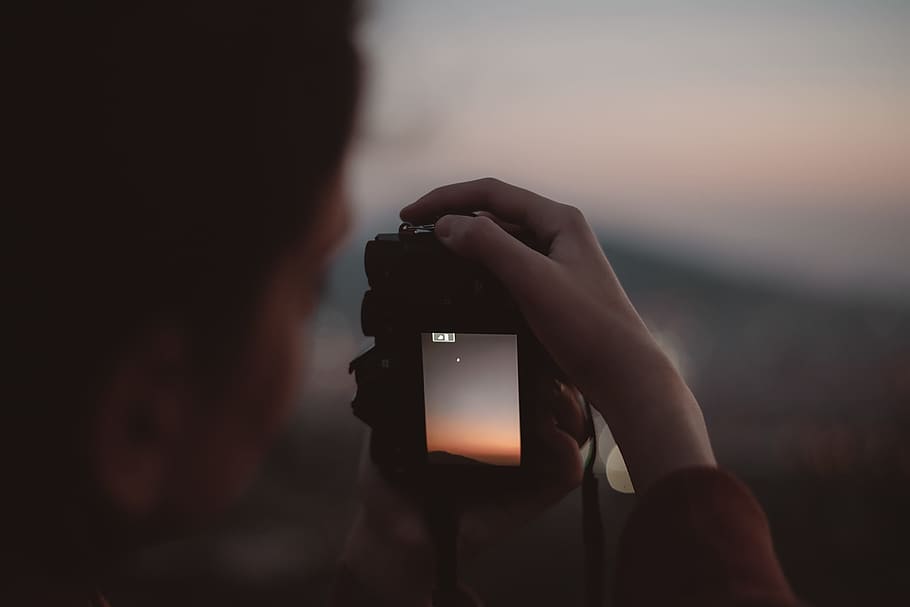 person taking photo of the stars, sunset, capture, using camera HD wallpaper
