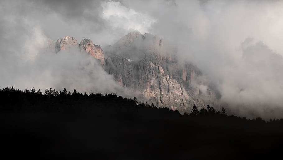 photograph of mountain, rock, cloud, silhouette, tree, forest HD wallpaper