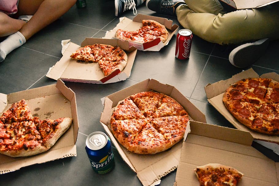 several sliced pizzas, food, food and drink, indoors, freshness HD wallpaper