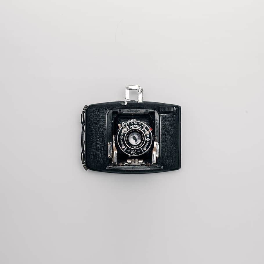 Black And Grey Camera On White Surface, Analogue, antique, classic HD wallpaper