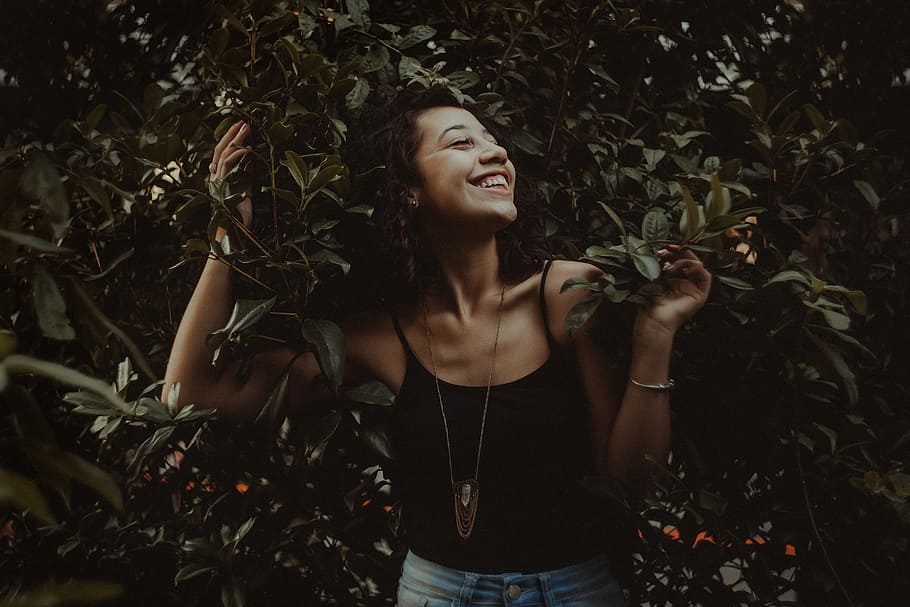 branches, brown, girls, gray, green, happy, leaves, trees, women HD wallpaper