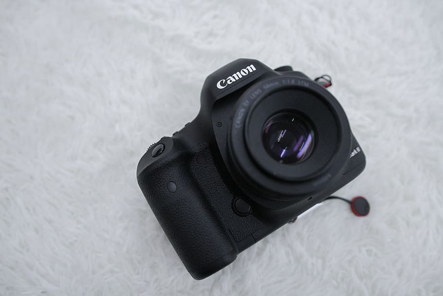 Black Canon Dslr Camera on Gray Surface, aperture, blur, close-up HD wallpaper