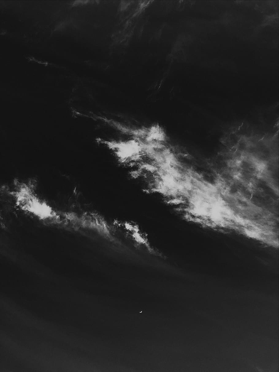 White Clouds in the Sky, black-and-white, dark, dawn, evening HD wallpaper