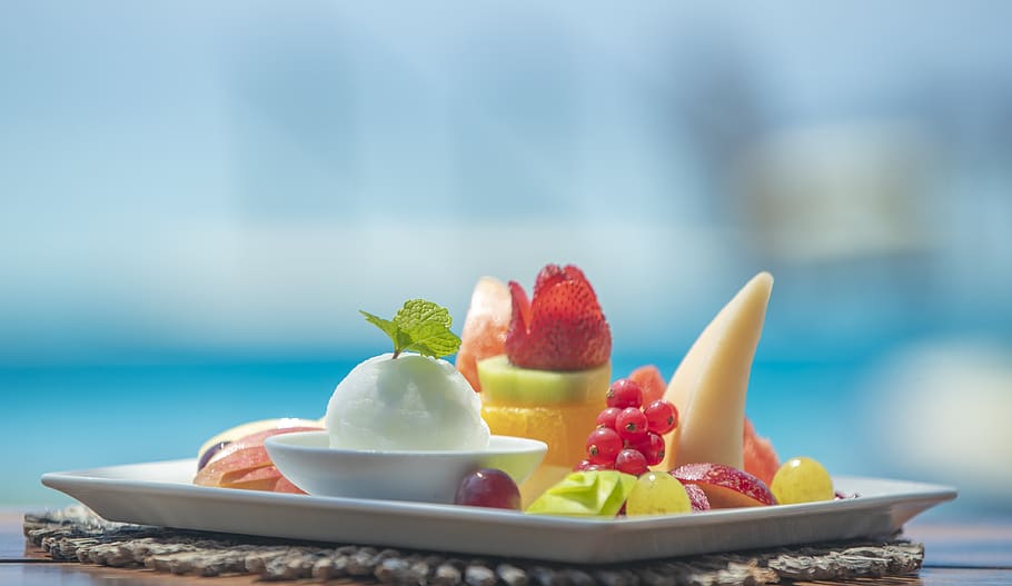 fruit salad on plate, food, food and drink, healthy eating, freshness HD wallpaper