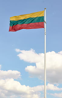 lithuania, vilnius, gediminas tower, flag, clouds, sky, cloud - sky HD wallpaper