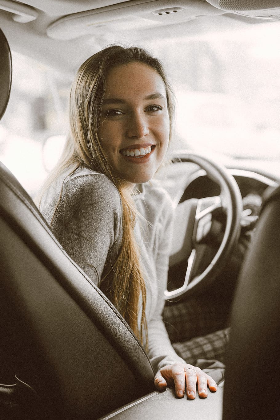 Woman Inside Vehicle Smiling, beautiful, beauty, car, facial expression HD wallpaper