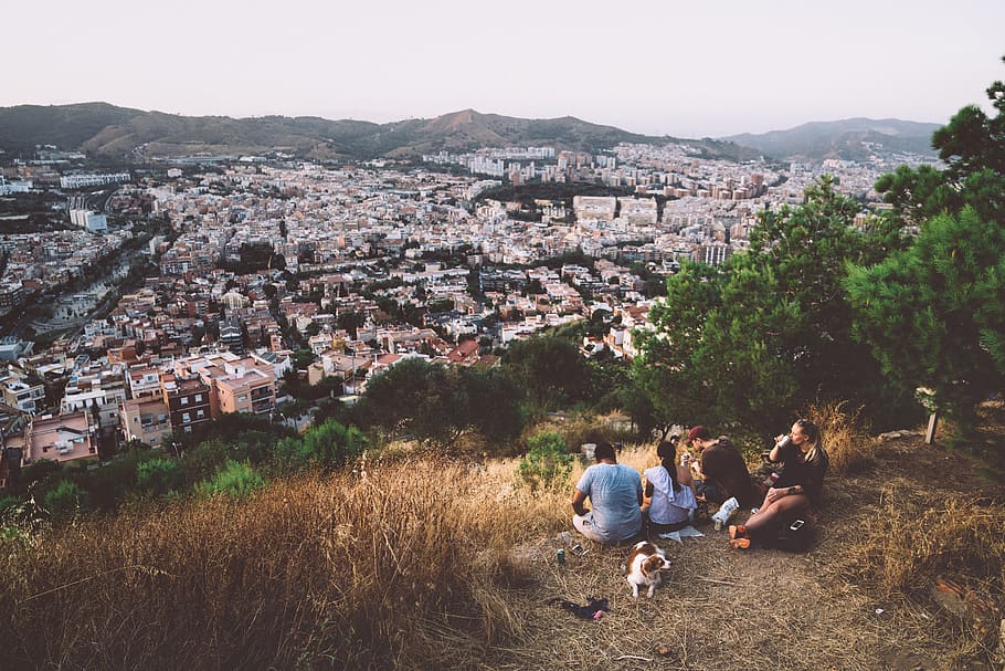 chilling, straw, mountain, city, spot, happiness, hanging out HD wallpaper