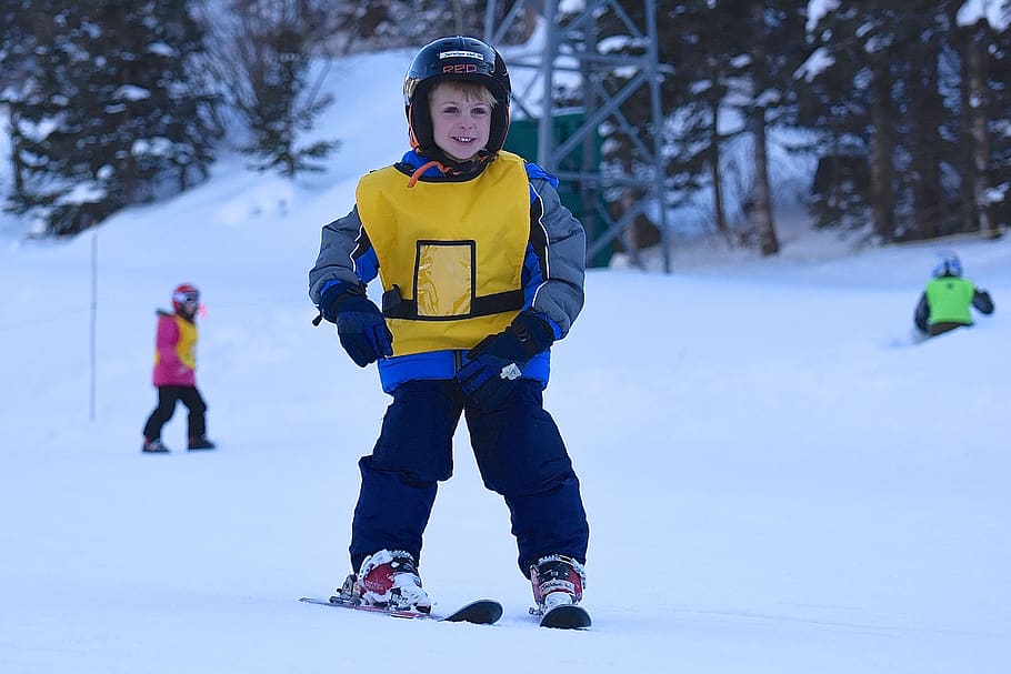 skiing, child, fun, kid, snow, winter, cold temperature, childhood HD wallpaper