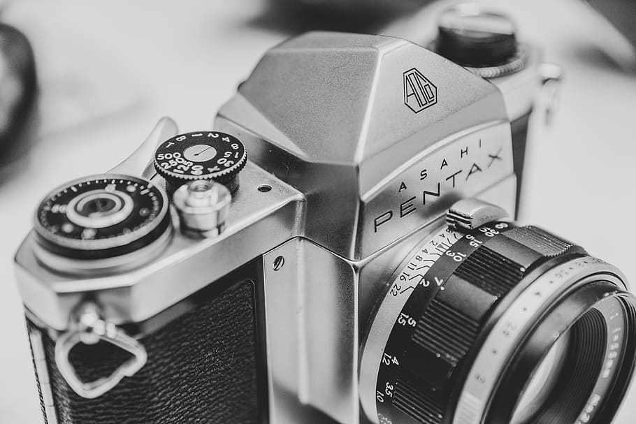 gray Pentax DSLR camera, electronics, digital camera, wristwatch HD wallpaper
