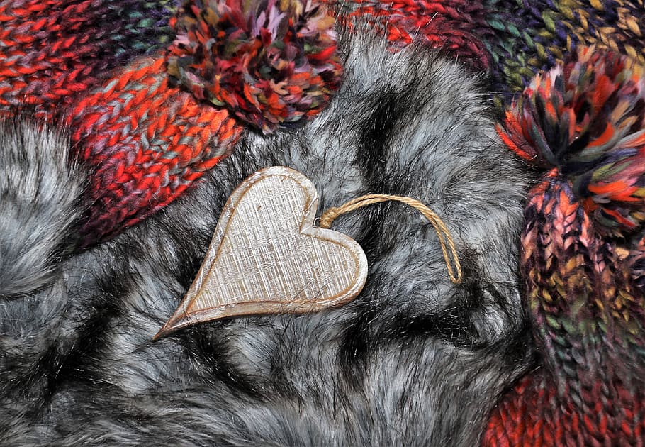 wool, yarn, weave, thread, wooden heart, fur, valentine's day, HD wallpaper