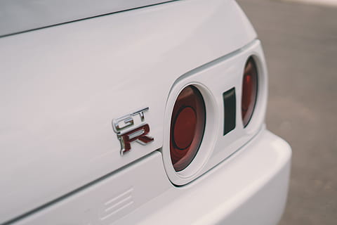 red vehicle tailight, trademark, symbol, logo, tire, grey, emblem HD wallpaper