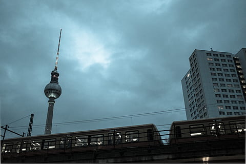 buildings during cloudy day, spire, architecture, tower, steeple HD wallpaper