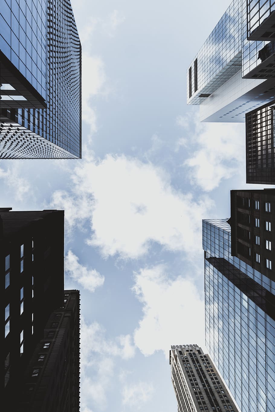 perspective, cloud, reflection, up, city, manhattan, gradient HD wallpaper