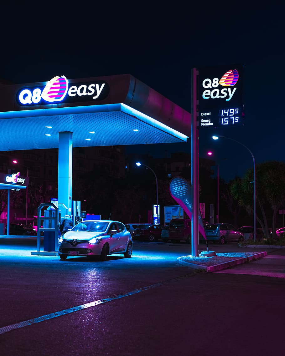 Q8 Easy gasoline station, car, motor vehicle, transportation, HD wallpaper