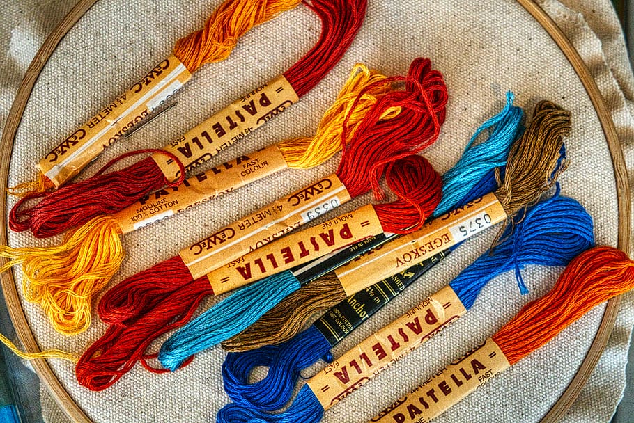 home decor, weaponry, bomb, dynamite, yarn, wool, knot, woven HD wallpaper