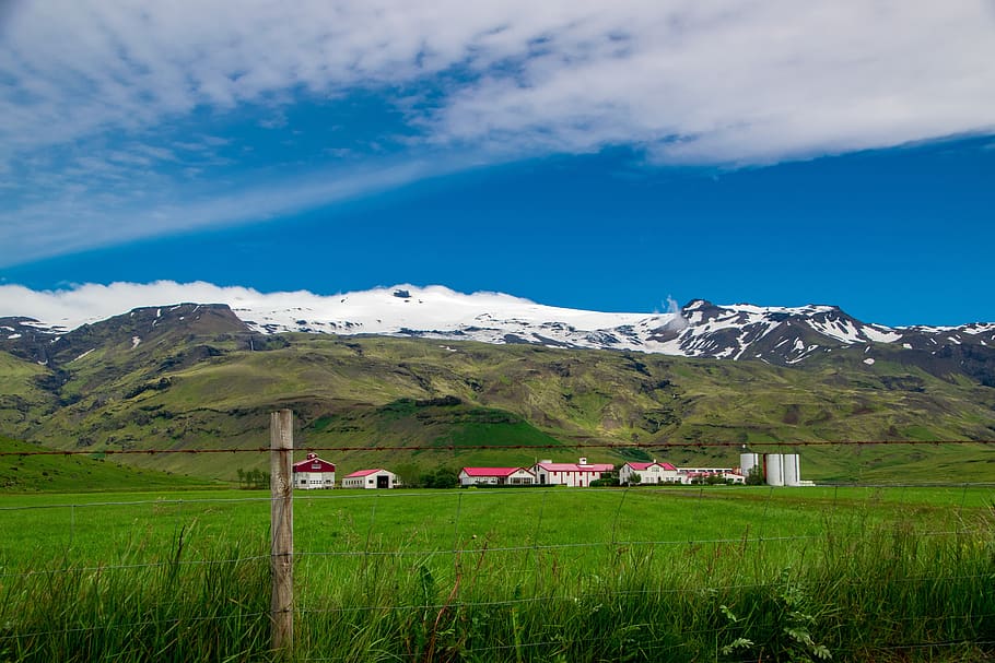mountain, snow, bergdorf, volcano, village, iceland, landscape HD wallpaper