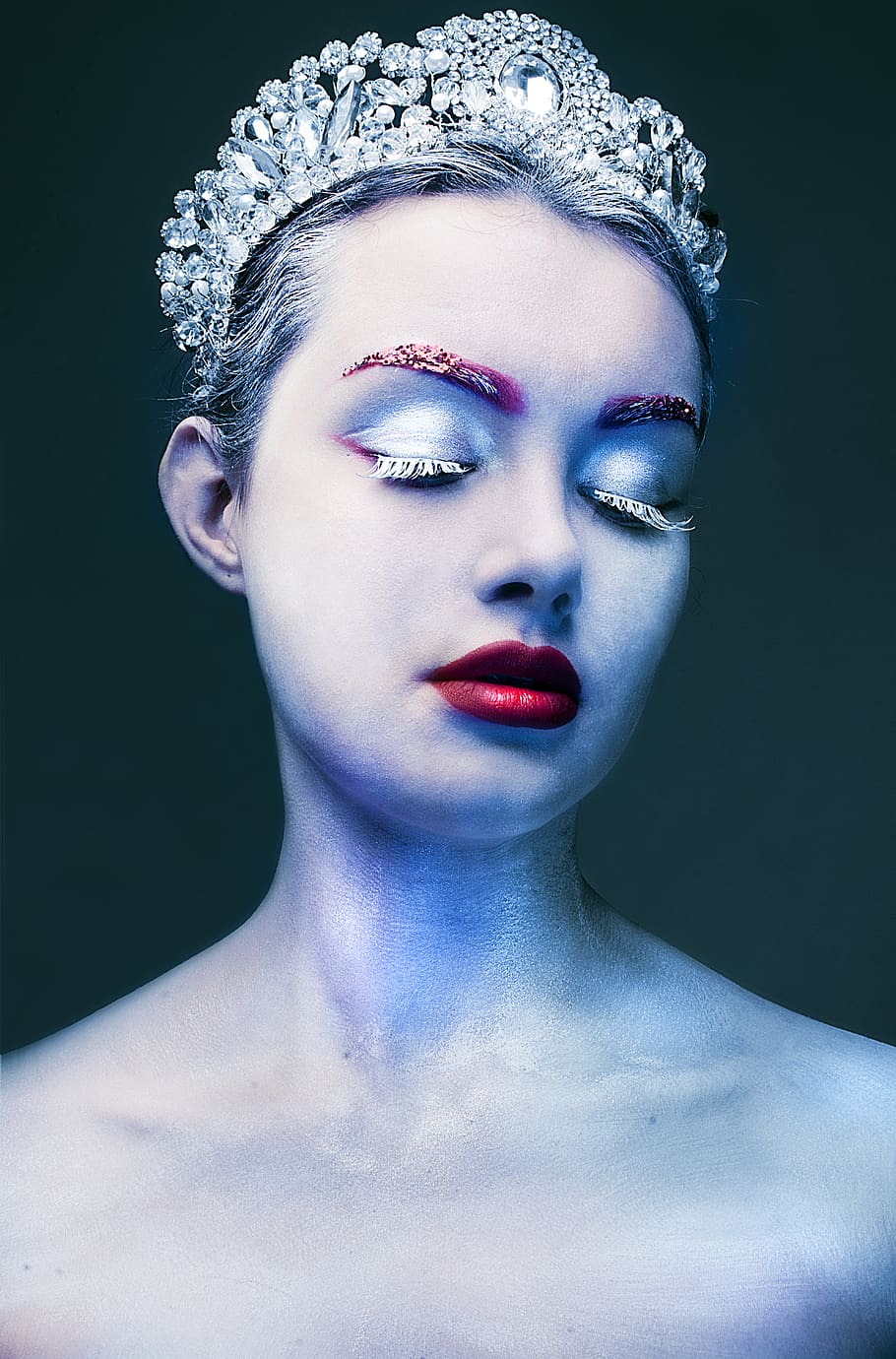 Hd Wallpaper Portrait Of Woman Wearing Jeweled Tiara Pinkish Eyeshadow White Mascara And Red