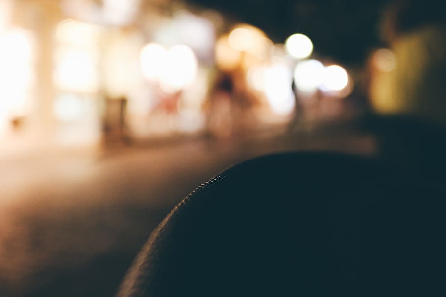 yellow, red, night, dark, black, light, lights, focus, blur HD wallpaper