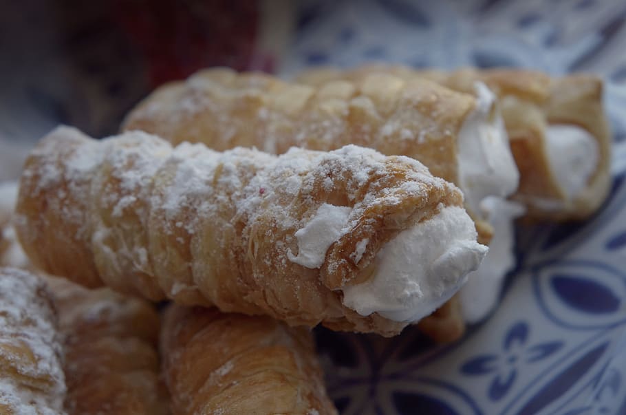 cannolis, dessert, sweetness, baking, sugar, confectioner's HD wallpaper