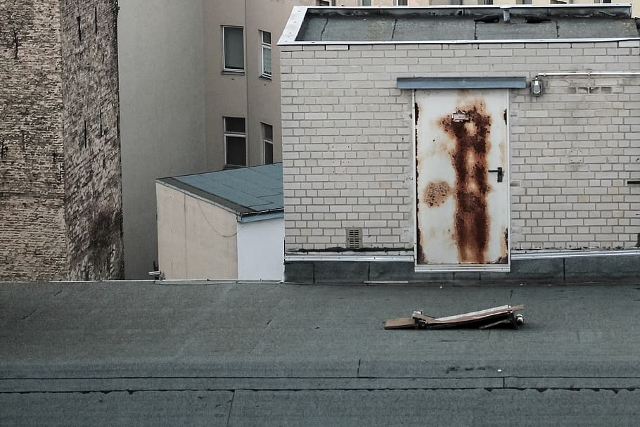 berlin, exit, germany, rusty, door, backyard, grey, backdoor HD wallpaper