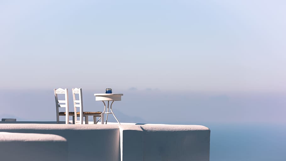 round white wooden table and two white ladderback chairs, sunlight HD wallpaper
