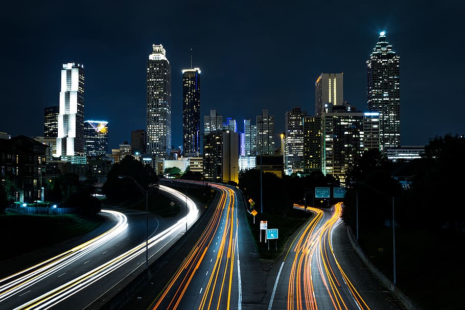 time lapse photo of passing cars during night time, light, building HD wallpaper